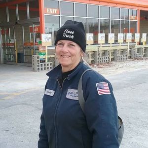 Meet your Posher, Debbie